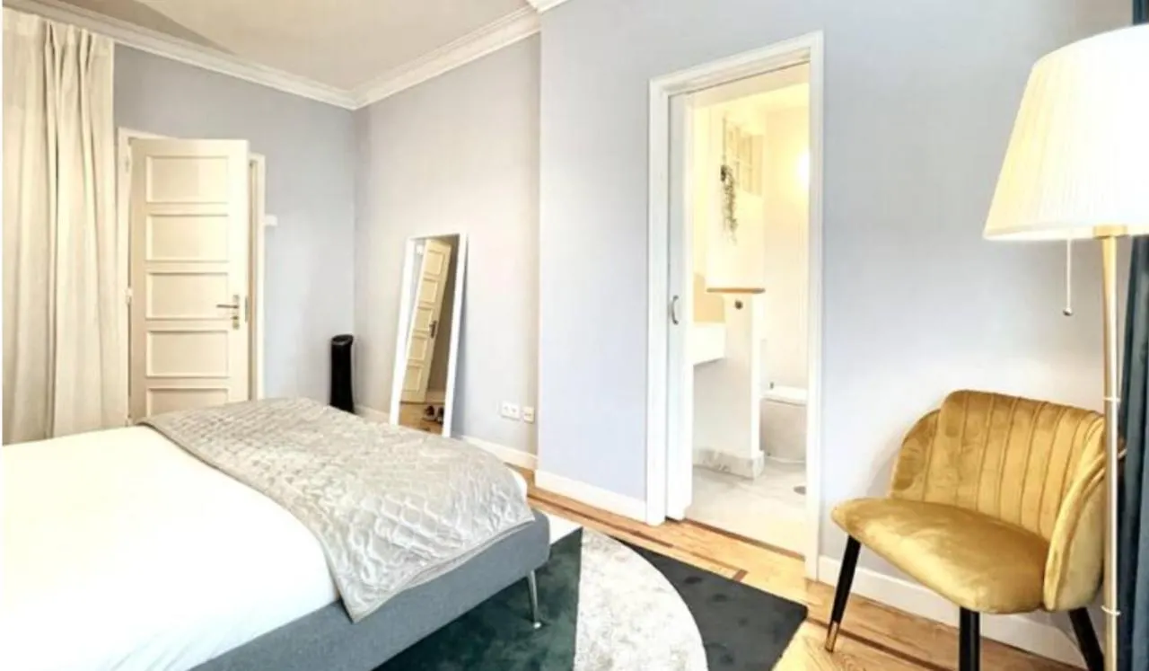Apartment Valmor Avenue Vintage Chiq By Homeful Lisbon