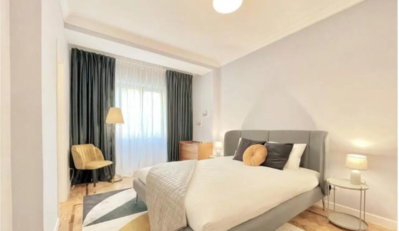 Valmor Avenue Vintage Chiq By Homeful Lisbon Apartment